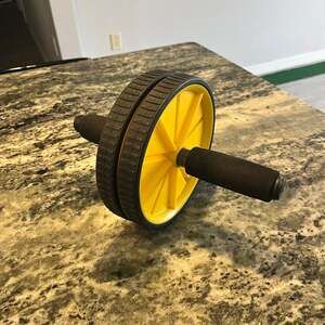 Gold's Gym Wheel Abdominal Trainer, Foam Grip Handles, Workout/Exercise